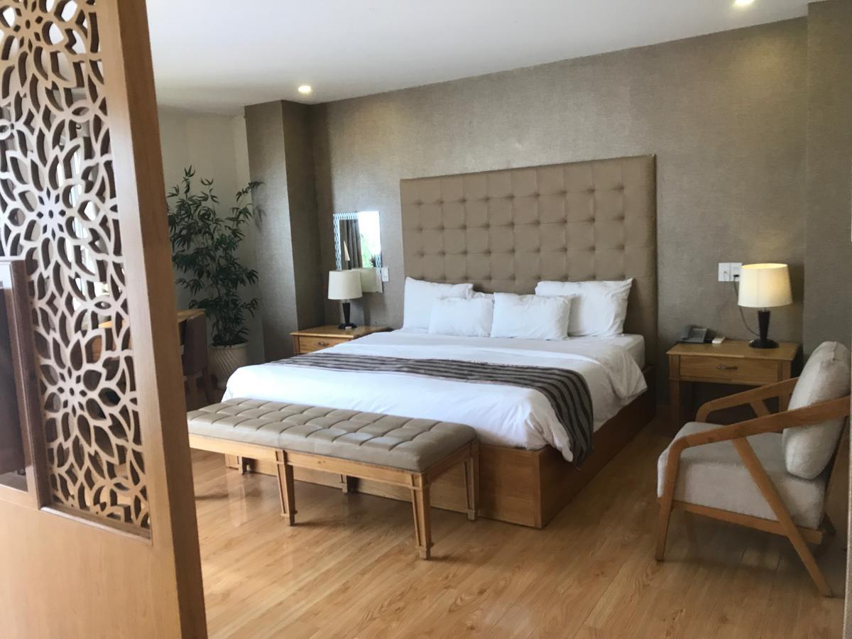 Elegant Hotel Pleiku Eksteriør bilde