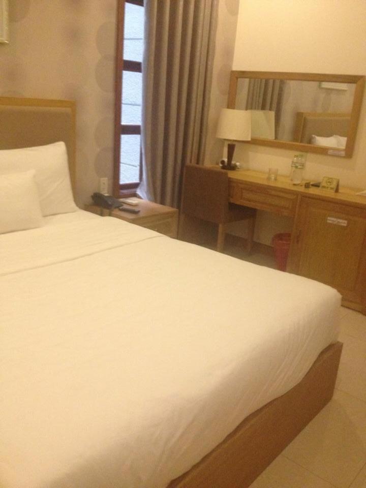 Elegant Hotel Pleiku Eksteriør bilde